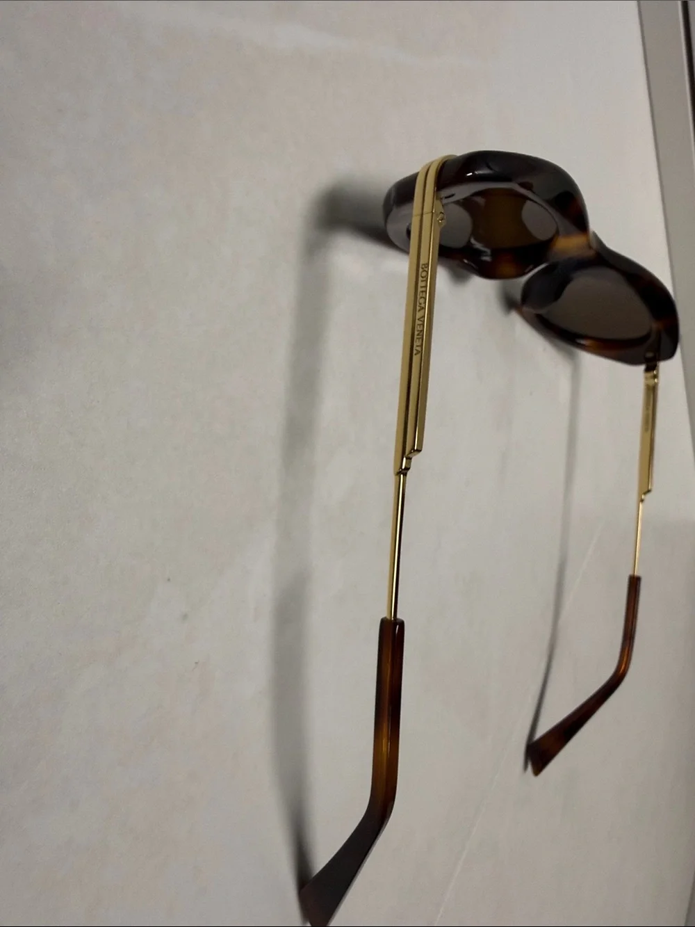 Bottega Veneta Tortoiseshell and Gold Slim Cat-Eye Sunglasses